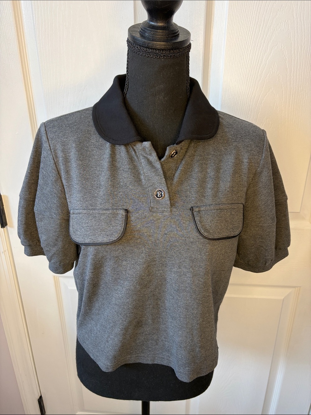 KUOSE Gray and Black Cotton Blend Womens top size Small